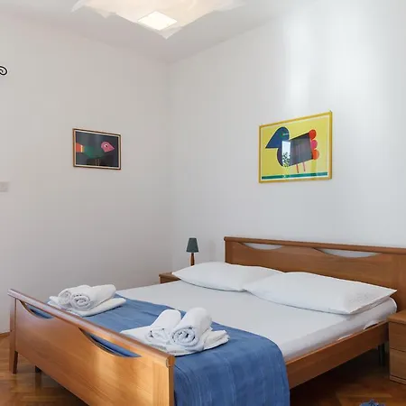 Dubica Apartamento *