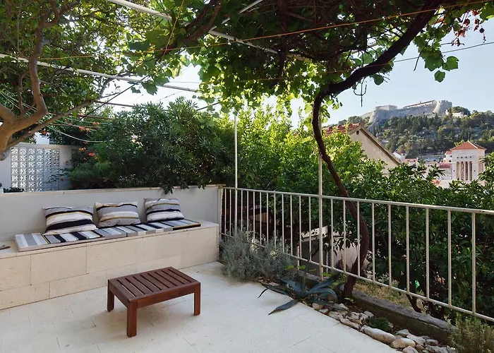 Dubica Διαμέρισμα *